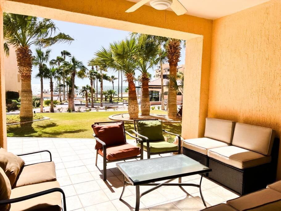 Princesa Resort D108*Sandy Beach*Ground Floor*Huge ปูแอร์โตเปญาสโก ภายนอก รูปภาพ